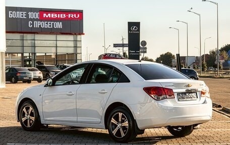 Chevrolet Cruze II, 2011 год, 825 000 рублей, 4 фотография