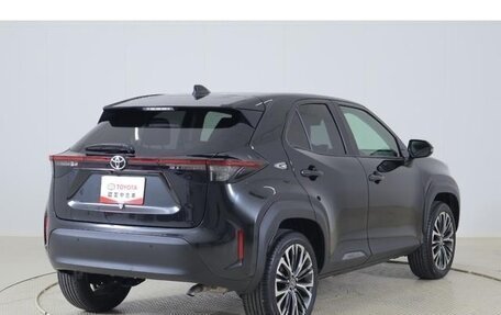 Toyota Yaris Cross, 2022 год, 1 500 000 рублей, 3 фотография