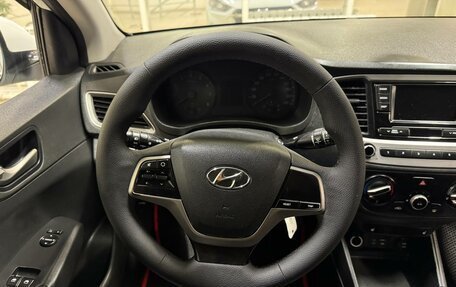 Hyundai Solaris II рестайлинг, 2017 год, 890 000 рублей, 7 фотография