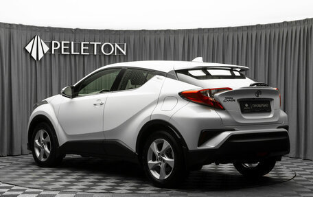 Toyota C-HR I рестайлинг, 2019 год, 2 730 000 рублей, 4 фотография
