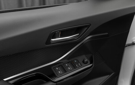 Toyota C-HR I рестайлинг, 2019 год, 2 730 000 рублей, 15 фотография
