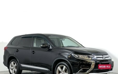 Mitsubishi Outlander III рестайлинг 3, 2018 год, 2 097 000 рублей, 3 фотография