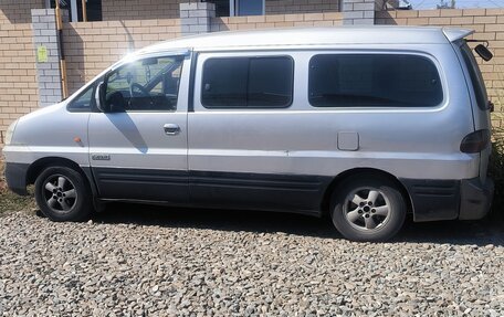 Hyundai Starex I рестайлинг, 2006 год, 700 000 рублей, 3 фотография