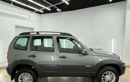 Chevrolet Niva I рестайлинг, 2018 год, 799 000 рублей, 5 фотография