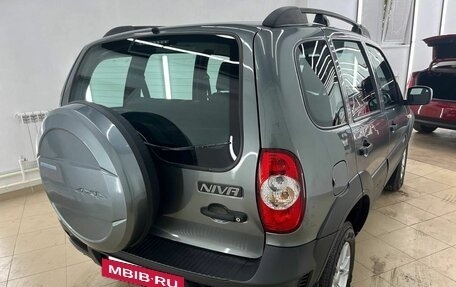 Chevrolet Niva I рестайлинг, 2018 год, 799 000 рублей, 7 фотография