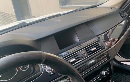 BMW 5 серия, 2013 год, 1 780 000 рублей, 9 фотография