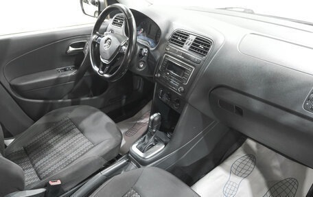 Volkswagen Polo VI (EU Market), 2017 год, 999 000 рублей, 8 фотография