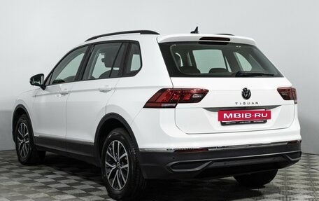 Volkswagen Tiguan II, 2021 год, 2 695 000 рублей, 7 фотография