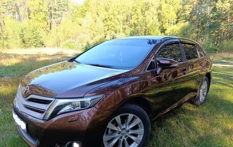 Toyota Venza I, 2013 год, 1 850 000 рублей, 2 фотография