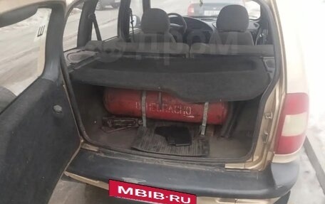 Chevrolet Niva I рестайлинг, 2004 год, 250 000 рублей, 15 фотография