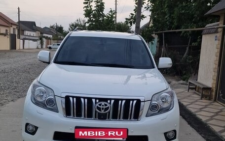 Toyota Land Cruiser Prado 150 рестайлинг 2, 2011 год, 2 930 000 рублей, 4 фотография