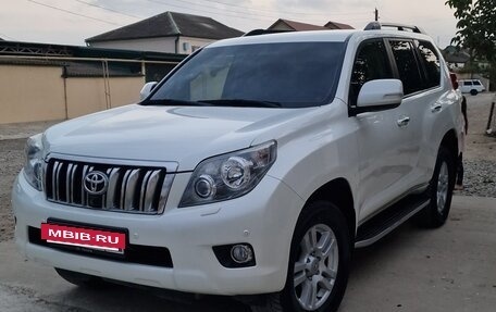 Toyota Land Cruiser Prado 150 рестайлинг 2, 2011 год, 2 930 000 рублей, 3 фотография