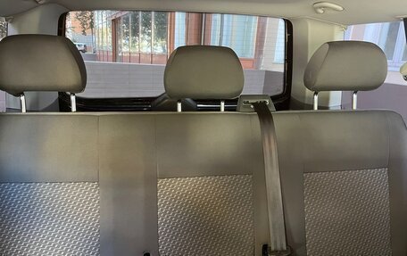 Volkswagen Caravelle T5, 2012 год, 2 770 000 рублей, 11 фотография