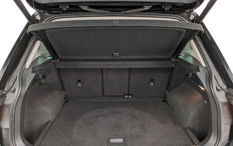 Volkswagen Tiguan II, 2018 год, 2 355 000 рублей, 10 фотография