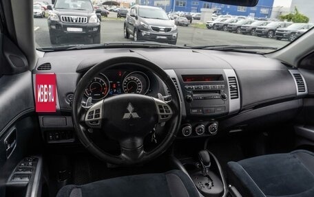 Mitsubishi Outlander III рестайлинг 3, 2011 год, 1 219 000 рублей, 6 фотография