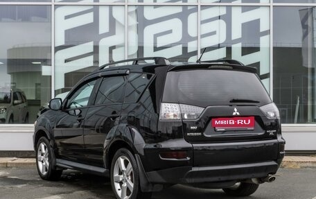 Mitsubishi Outlander III рестайлинг 3, 2011 год, 1 219 000 рублей, 2 фотография