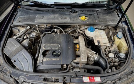 Audi A4, 2002 год, 750 000 рублей, 24 фотография