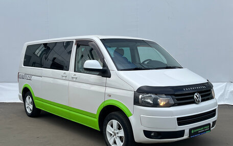 Volkswagen Caravelle T5, 2013 год, 1 670 000 рублей, 3 фотография