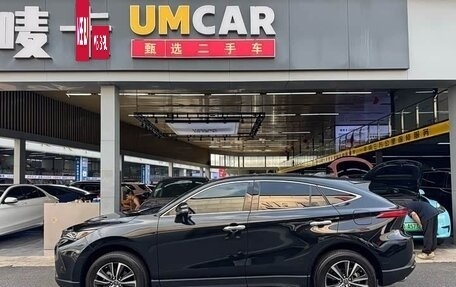 Toyota Harrier, 2022 год, 2 520 000 рублей, 2 фотография
