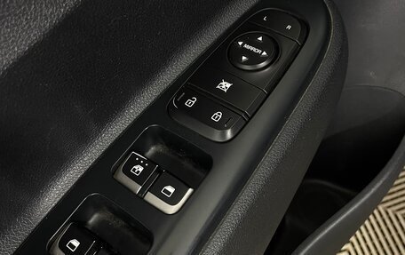 KIA Rio IV, 2018 год, 1 139 000 рублей, 18 фотография