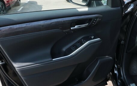 Toyota Highlander, 2025 год, 5 801 600 рублей, 13 фотография