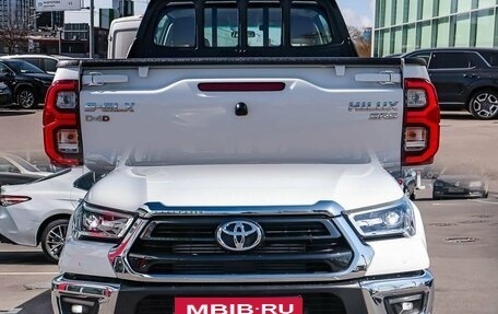 Toyota Hilux VIII, 2024 год, 8 064 000 рублей, 13 фотография