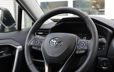 Toyota RAV4, 2025 год, 4 424 000 рублей, 15 фотография