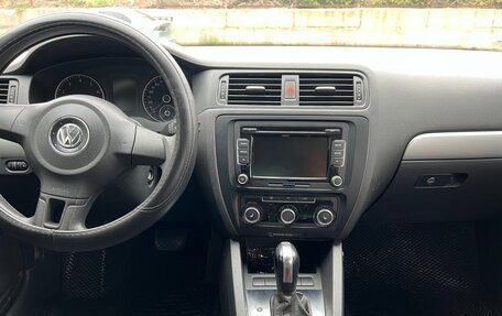 Volkswagen Jetta VI, 2011 год, 790 000 рублей, 7 фотография