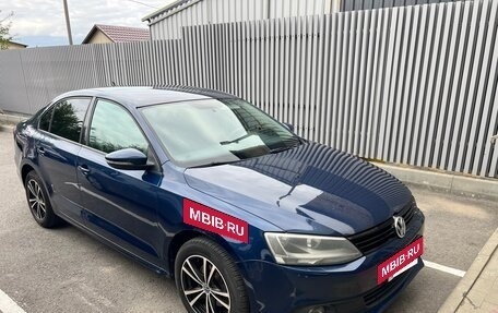 Volkswagen Jetta VI, 2011 год, 790 000 рублей, 18 фотография
