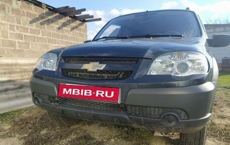 Chevrolet Niva I рестайлинг, 2009 год, 400 000 рублей, 1 фотография