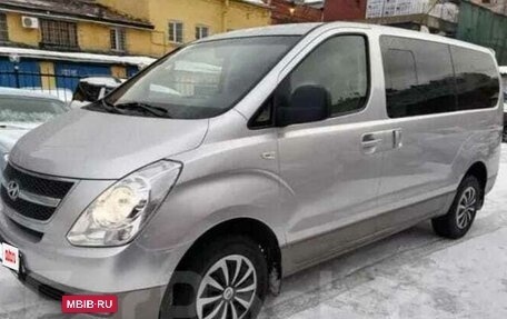 Hyundai H-1 II рестайлинг, 2008 год, 800 000 рублей, 4 фотография