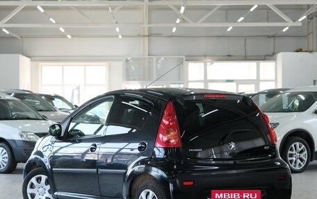 Peugeot 107 I рестайлинг, 2011 год, 619 000 рублей, 5 фотография