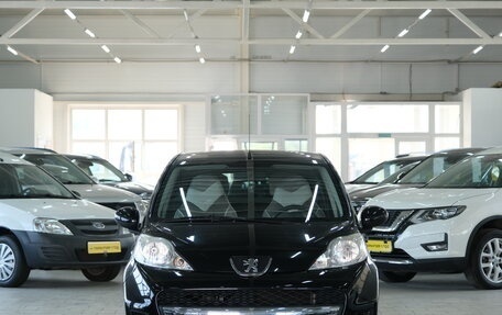 Peugeot 107 I рестайлинг, 2011 год, 619 000 рублей, 3 фотография