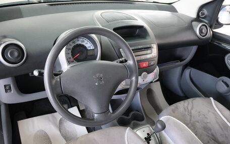 Peugeot 107 I рестайлинг, 2011 год, 619 000 рублей, 10 фотография