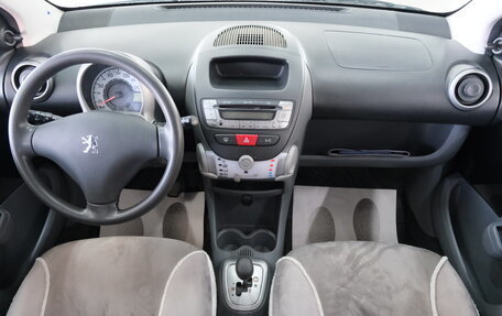 Peugeot 107 I рестайлинг, 2011 год, 619 000 рублей, 12 фотография