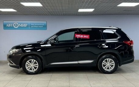 Mitsubishi Outlander III рестайлинг 3, 2017 год, 1 799 000 рублей, 8 фотография