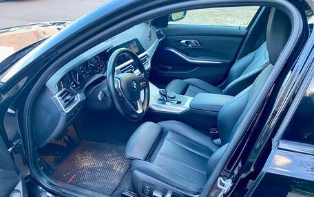 BMW 3 серия, 2020 год, 2 550 000 рублей, 15 фотография