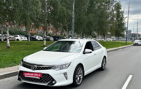 Toyota Camry, 2017 год, 2 550 000 рублей, 7 фотография