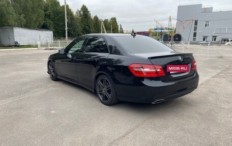 Mercedes-Benz E-Класс, 2010 год, 1 600 000 рублей, 3 фотография