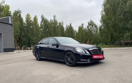Mercedes-Benz E-Класс, 2010 год, 1 600 000 рублей, 6 фотография