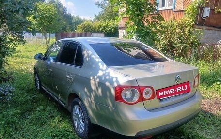 Volkswagen Jetta VI, 2008 год, 560 000 рублей, 3 фотография