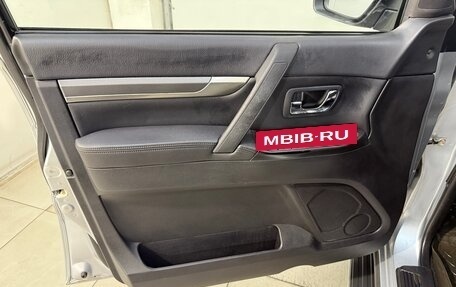 Mitsubishi Pajero IV, 2010 год, 1 979 800 рублей, 7 фотография
