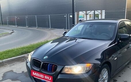 BMW 3 серия, 2011 год, 1 530 000 рублей, 2 фотография