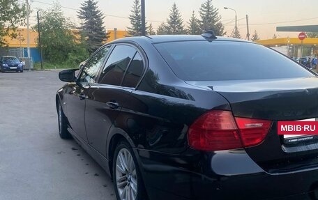 BMW 3 серия, 2011 год, 1 530 000 рублей, 16 фотография