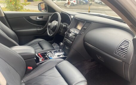 Infiniti QX70, 2014 год, 2 350 000 рублей, 7 фотография
