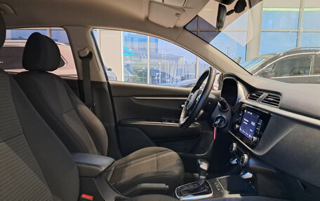 KIA Rio IV, 2021 год, 1 737 000 рублей, 15 фотография