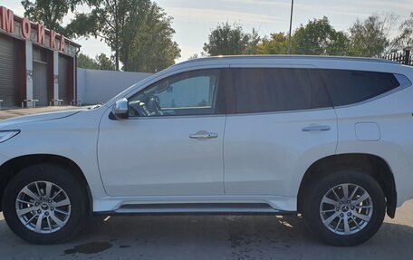 Mitsubishi Pajero Sport III рестайлинг, 2018 год, 3 100 000 рублей, 6 фотография