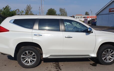 Mitsubishi Pajero Sport III рестайлинг, 2018 год, 3 100 000 рублей, 3 фотография