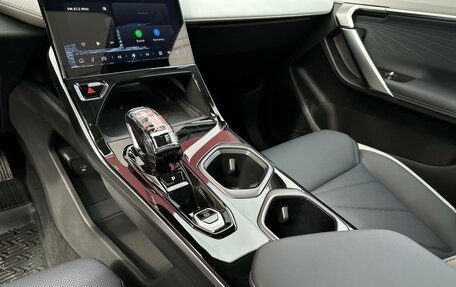 Geely Atlas, 2024 год, 4 017 190 рублей, 12 фотография