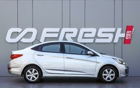 Hyundai Solaris II рестайлинг, 2013 год, 885 000 рублей, 5 фотография